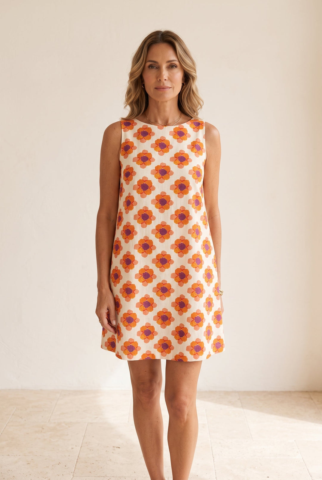 Robe Marguerite · trapèze courte, imprimé fleuri rétro